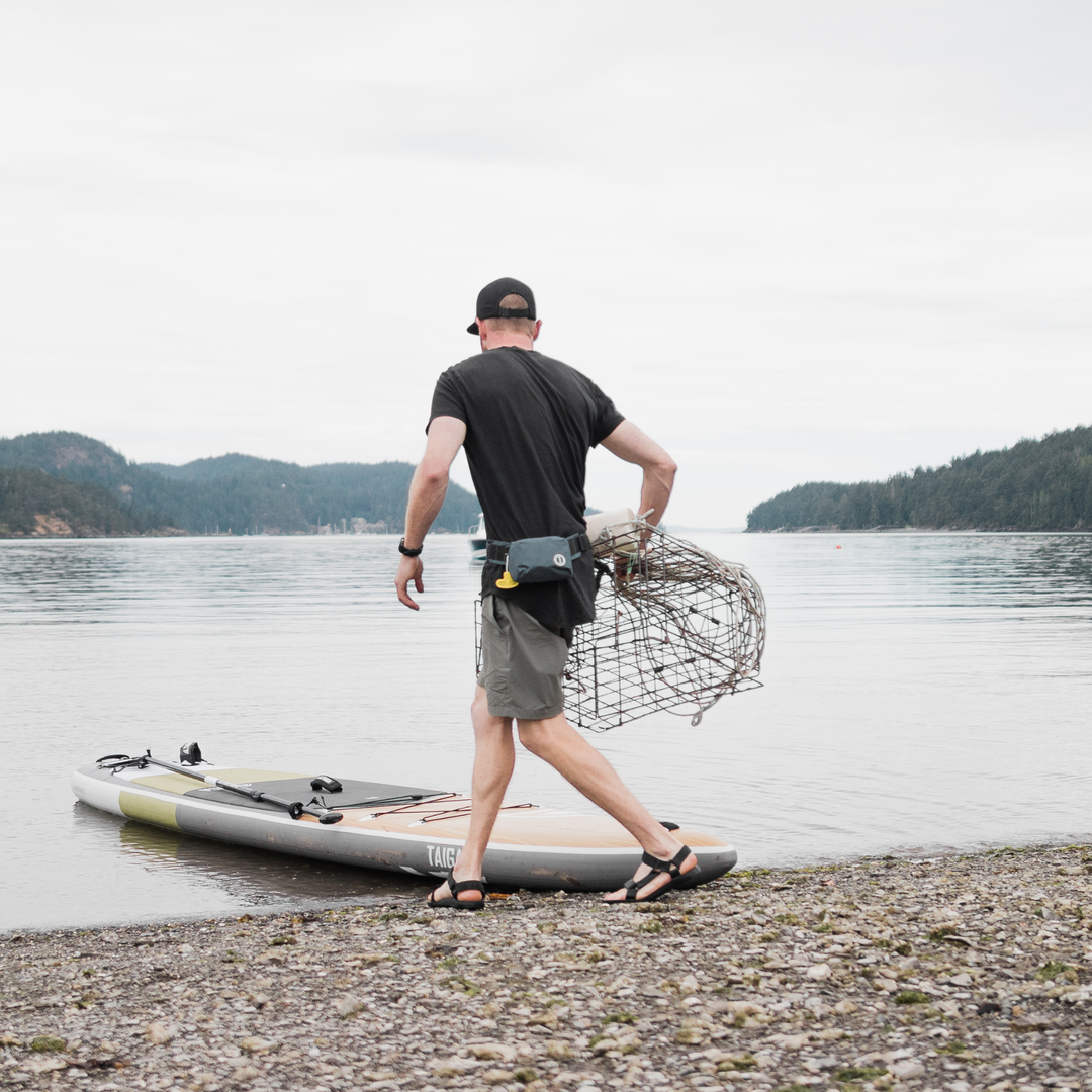 Crab fishing with the minimalist PFD Belt Pack by MUSTANG